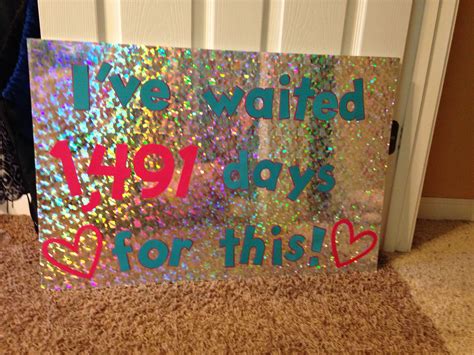 My sign for the concert!! I counted up how many days they've been a band and put it on there ...