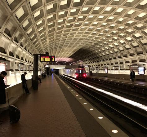 Four Red Line Stations Will Be Closed This Weekend - The MoCo Show