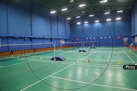 Image of Shuttle Badminton Indoor Synthetic Court-BI581040-Picxy