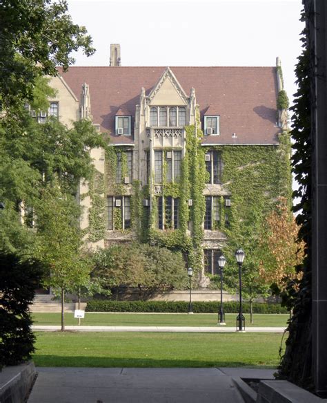 Neo Gothic Buildings at the University of Chicago - Travel Photos by ...