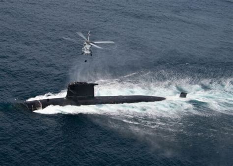 19 Different Types of Submarines Explained (With Photos)