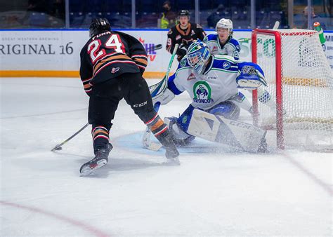 Broncos vs Hitmen, January 21, 2022 - Swift Current Broncos