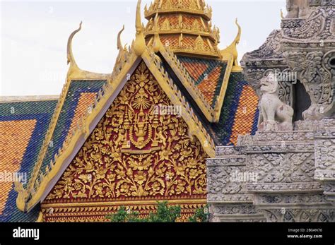 CAMBODIA, PHNOM PENH, SILVER PAGODA, ARCHITECTURE Stock Photo - Alamy