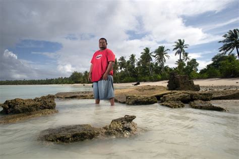 Dr Peter G Kinesa's Digest : #Kiribati - Sea Waters Sinking Whole Islands