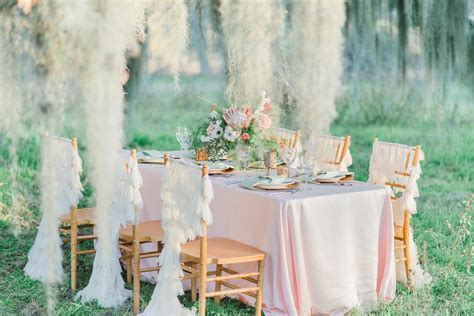 Whimsical Southern Spanish Moss Wedding Inspiration