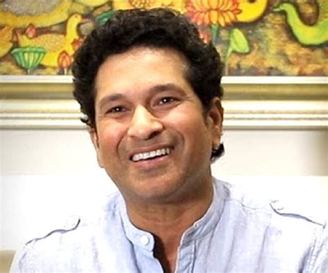 Sachin Tendulkar Biography - Facts, Childhood, Family Life & Achievements