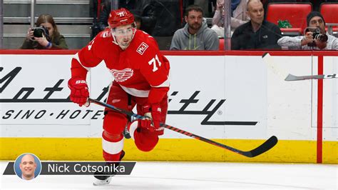 Larkin aims to be 'way better player' for Red Wings this season | NHL.com