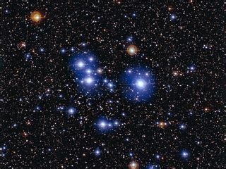 Blue Stars Sparkle in Spectacular Deep Space Star Cluster (Video ...