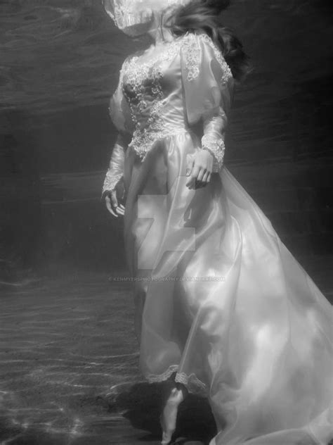 Underwater Wedding Dress by KenMyersPhotography on DeviantArt