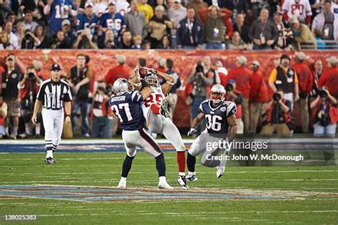 Helmet Catch Photos and Premium High Res Pictures - Getty Images