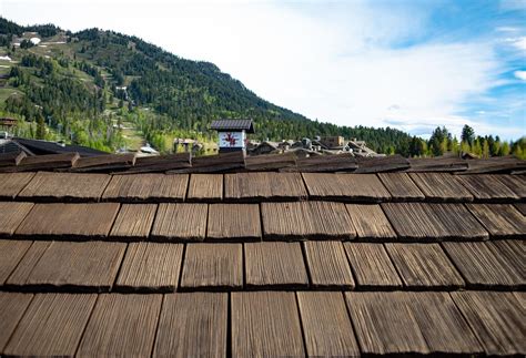 Wood Shake vs Wood Shingles | How To Tell The Difference