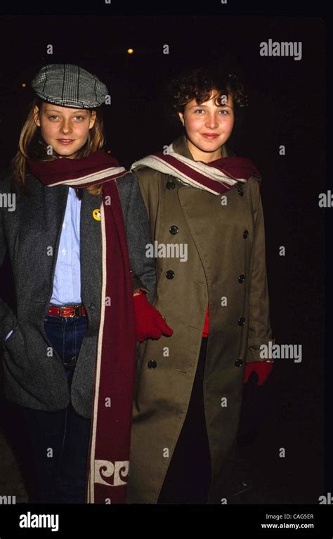 Feb. 11, 2008 - Hollywood, California, U.S. - JODIE FOSTER AND SISTER ...