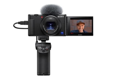 Sony's ZV-1 targets vloggers with a flip-out screen and fast Eye AF ...