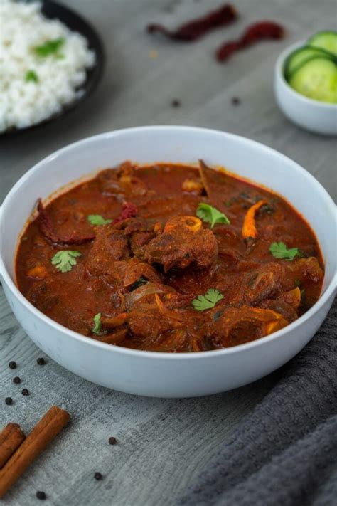 Lamb Vindaloo Recipe (Mutton Vindaloo) - Yellow Chili's