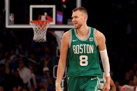 Celtics get concerning Kristaps Porzingis injury update - News