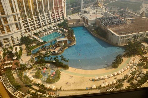 Wave pool and artificial beach at Galaxy Macau | Ming-yen Hsu | Flickr