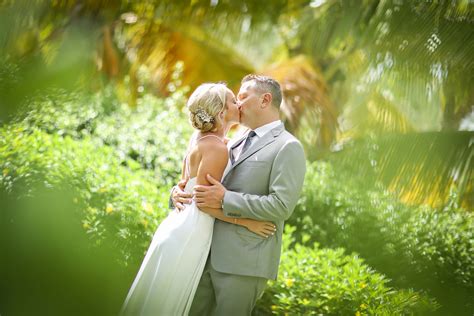 03_SLS Baha Mar Wedding - Bahamas Wedding Photographer | Mario Nixon ...