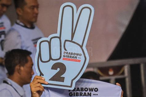 The enthusiasm of Prabowo-Gibran supporters at ballot number drawing - OBSERVER - the latest ...