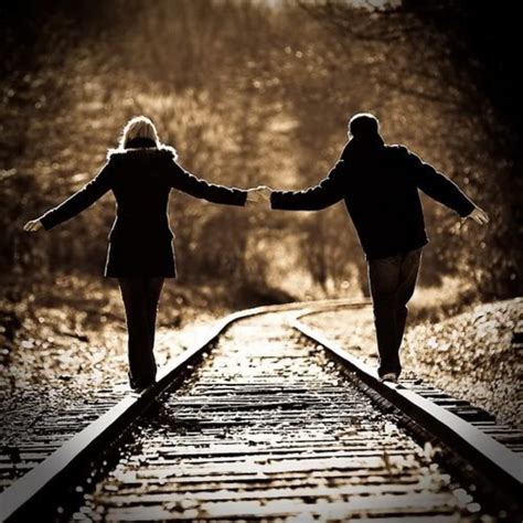 Love Couple Holding Hands Wallpapers | HD Wallpapers