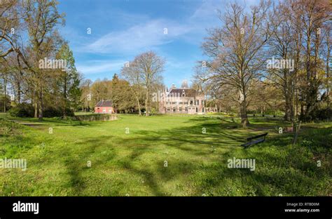 The garden of Keukenhof castle Stock Photo - Alamy