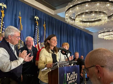 Republican Kelly Ayotte wins New Hampshire governor | KOSU