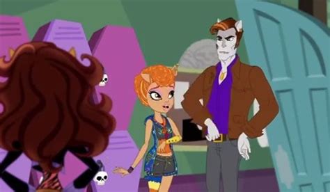 howleen, clawdeen and romulus wolf. | Monster high, Romulus, Monster