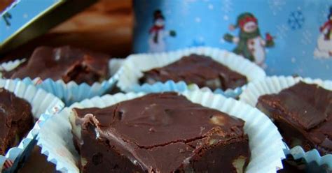 Hershey’s Old Fashioned Rich Cocoa Fudge Recipe | Yummly