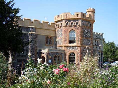 Whitstable Castle - English in Margate