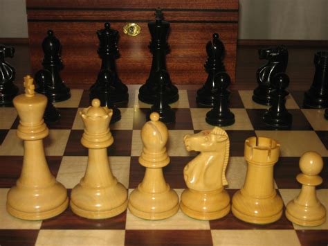 1972 Fischer Spassky World Championship Reproduction Chessmen - Chess Forums - Chess.com