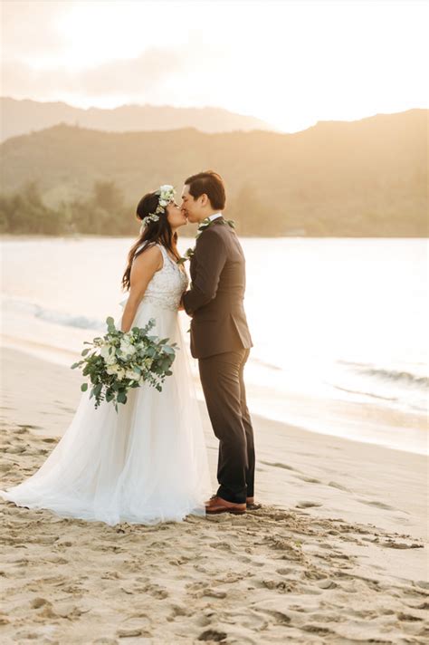 Kauai Romantic Elopement | Hawaii destination wedding, Beach ...