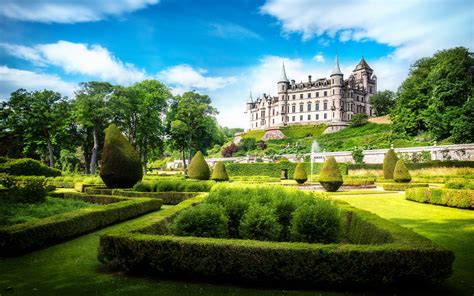 Download Man Made Dunrobin Castle HD Wallpaper