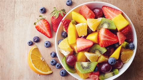 4 basic rules of eating fruits | HealthShots