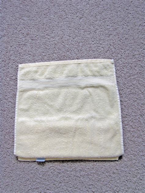 Fold Fancy Towels W/pockets :) : 5 Steps (with Pictures) - Instructables