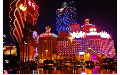 Historic Macau City Guided Tour with Cotai Strip