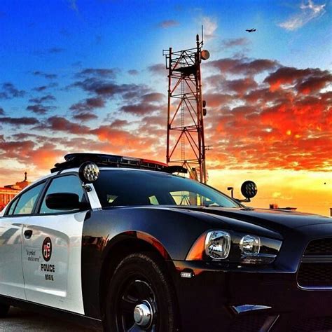 LAPD @ sunset | Police cars, Police truck, Police car lights