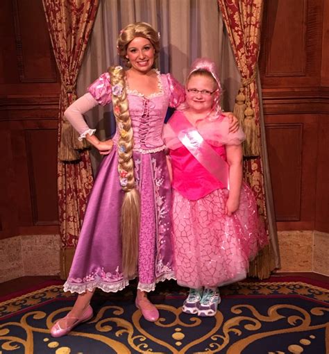 Bibbidi Bobbidi Boutique: Are Disney's 'Princess Makeovers' Worth the ...