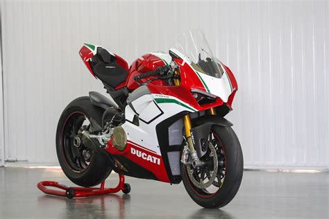 2020 Ducati Panigale V4 Speciale Guide • Total Motorcycle