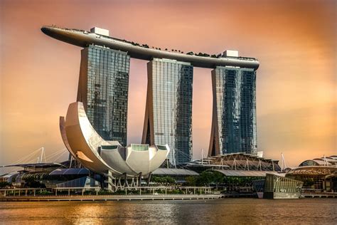 Marina Bay Sands Probably Past Its Best, Says Analyst