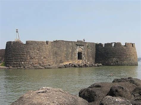 Kolaba Fort, Kulaba Fort or Alibag Fort, Alibaug - YouTube