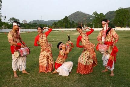 Traditional Dresses and Fashion Culture across different Indian States ...