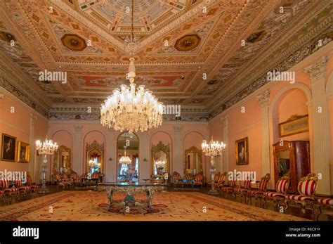 Interior Of The Dolmabahce Palace (Dolmabahce Sarayi) Turkey Istanbul ...