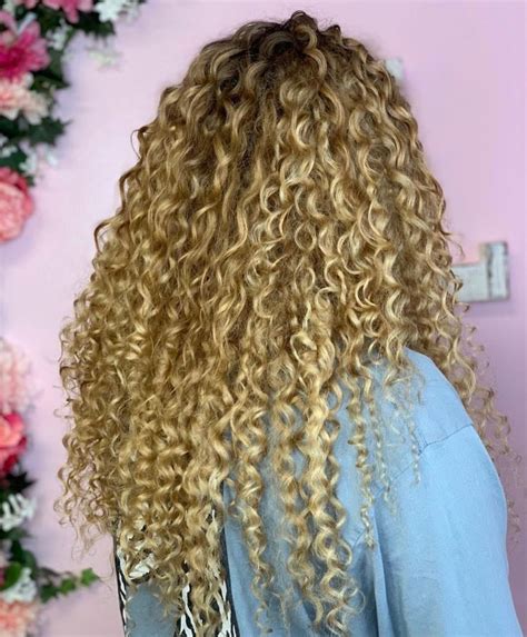 Curly long blonde 3b hair type | Clip in hair extensions, Curly clip ...