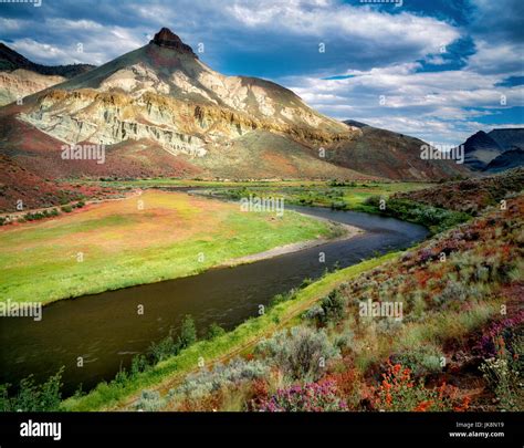 Sheep Rock, John Day Fossil Beds National Monument. Oregon Stock Photo - Alamy