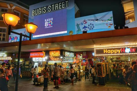 Bugis Street Guide - Singapore Travel