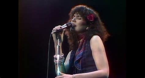 Linda Ronstadt Blue Bayou (Music Video and Lyrics)