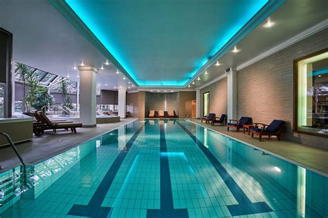 Hyatt Regency Belgrade Pool: Pictures & Reviews - Tripadvisor