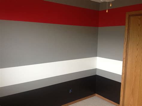 20+ Red And Black Wall Paint Ideas – DECOOMO