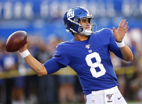 New York Giants: Daniel Jones shows his biggest weakness