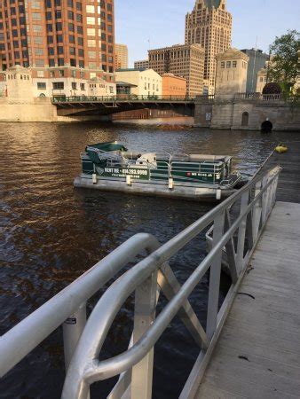 Riverwalk Boat Tours (Milwaukee) - 2019 All You Need to Know BEFORE You ...