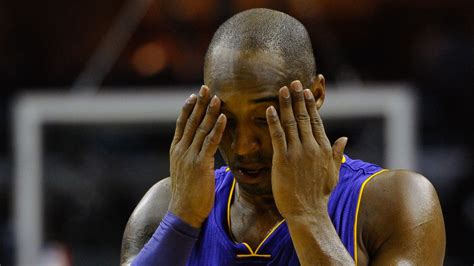 Kobe Bryant injury: Lakers guard out 6 weeks with left knee injury - SBNation.com